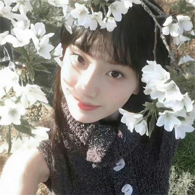 歌唱动荡的青春